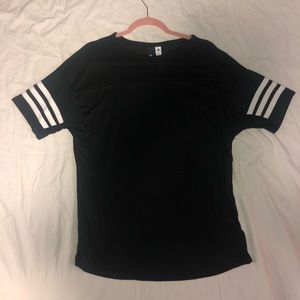 Adidas T-Shirt